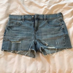 Old Navy Boyfriend Denim Shorts (NEVER WORN)